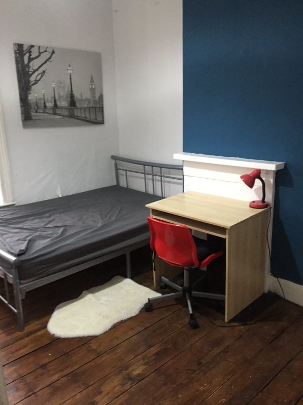 Room Meadow Terrace in Sheffield
