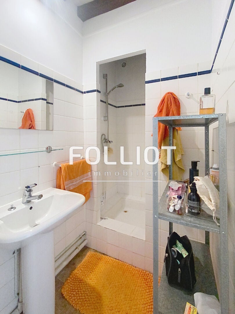 Flat Rue Leverrier in Caen