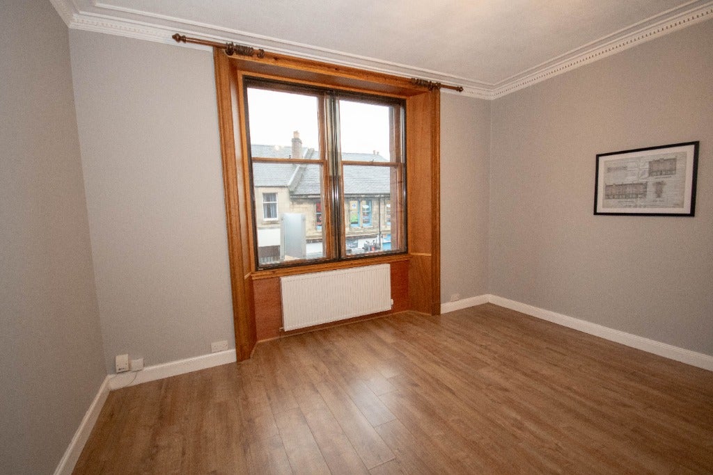 Flat Dunnikier Road in Kirkcaldy