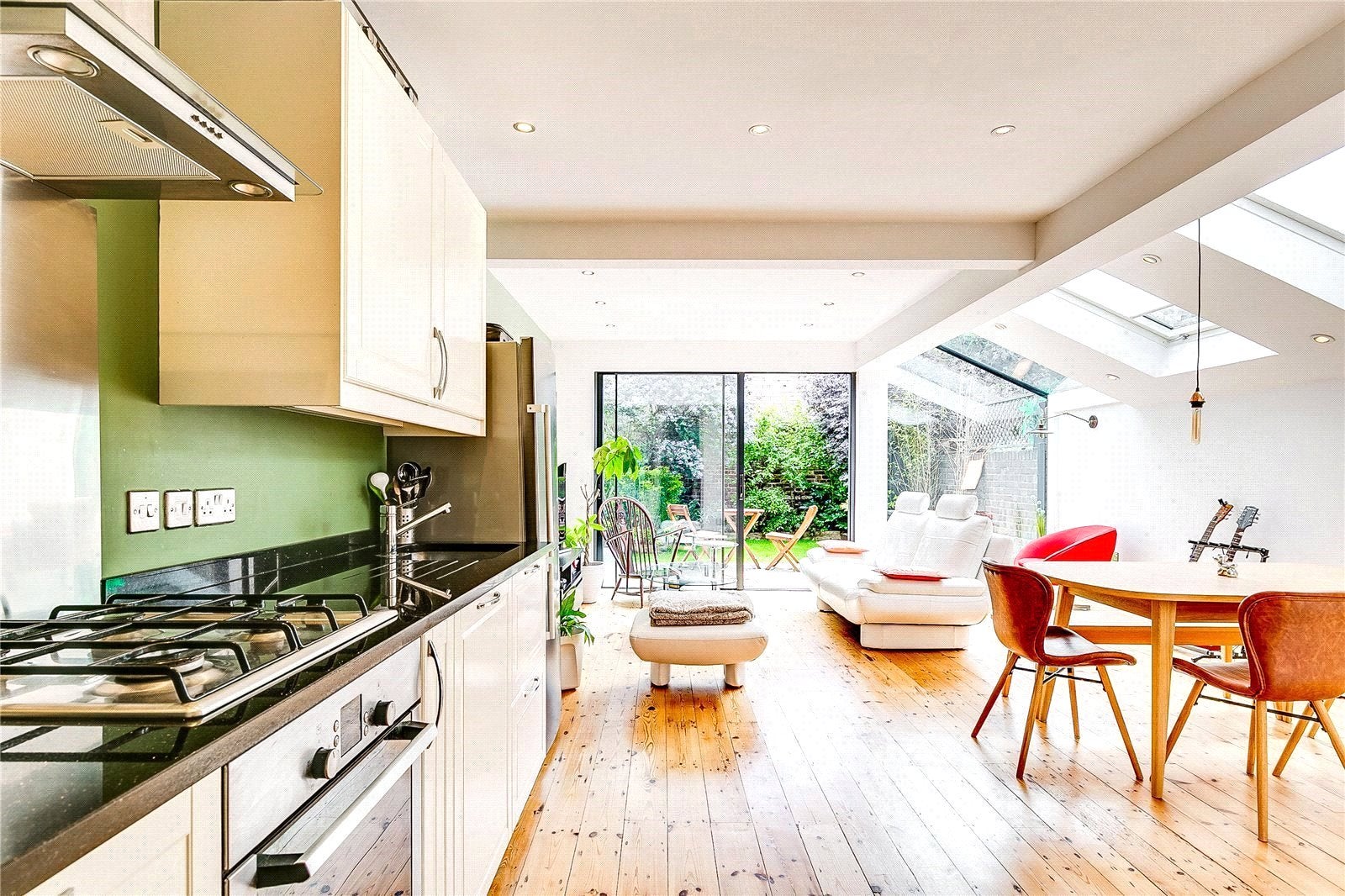 Flat Glengall Road in Greater London