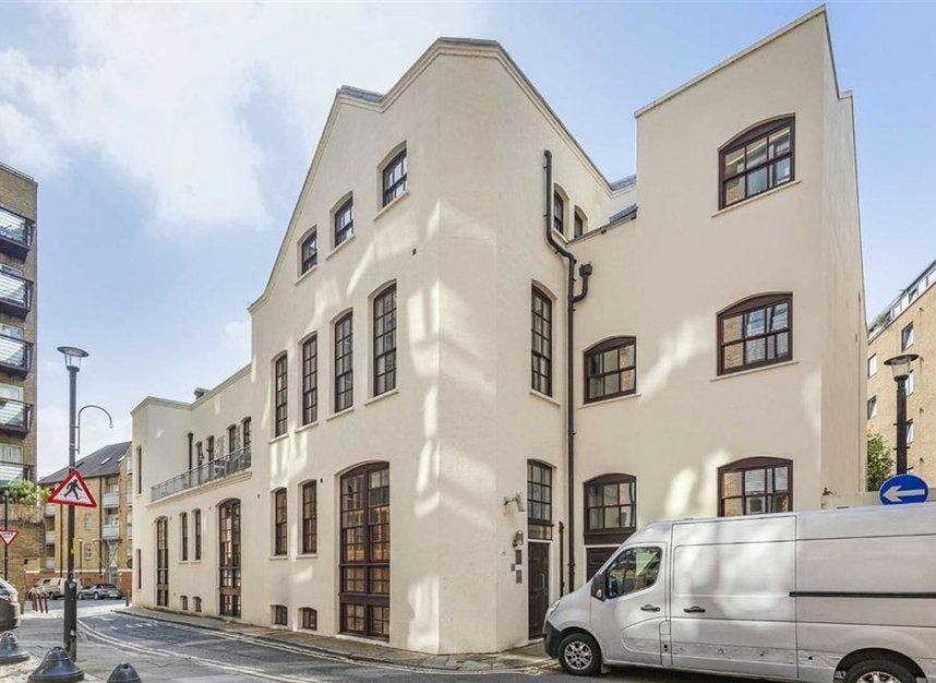Flat Bermondsey Wall West in Greater London