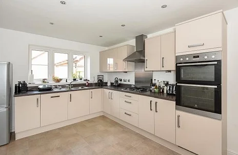 House Hanson Drive in Cumnor
