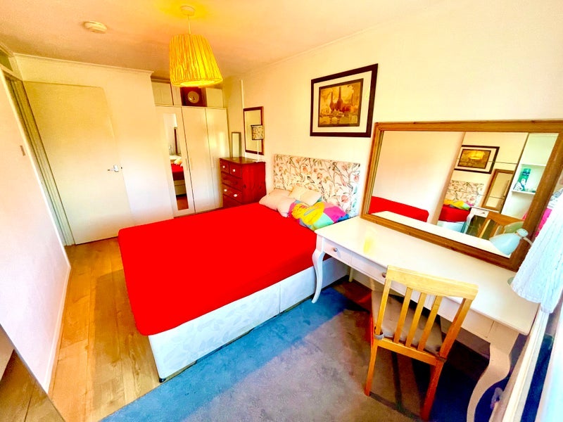 Room Exning Road in Greater London