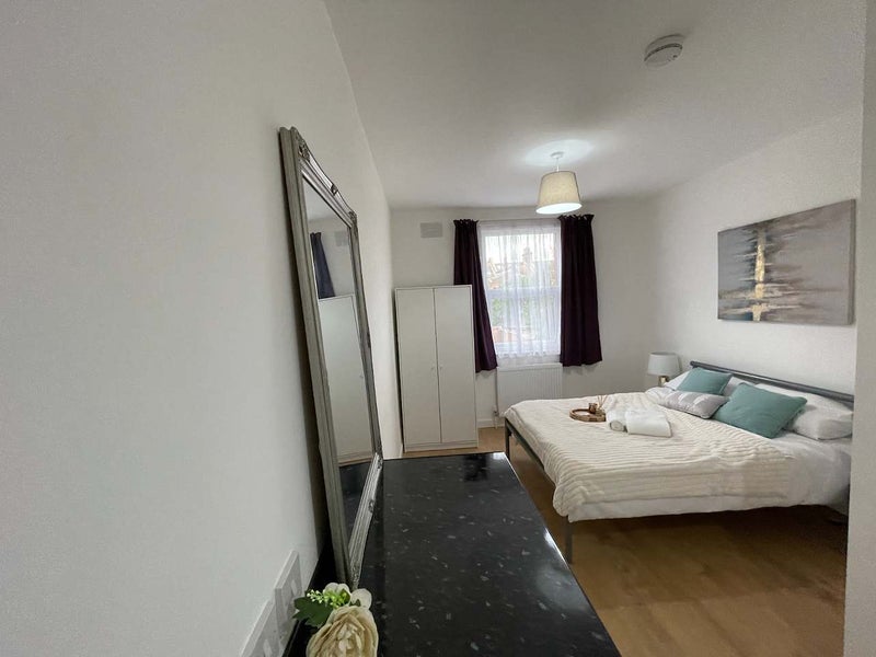 Room Lechmere Road in Greater London