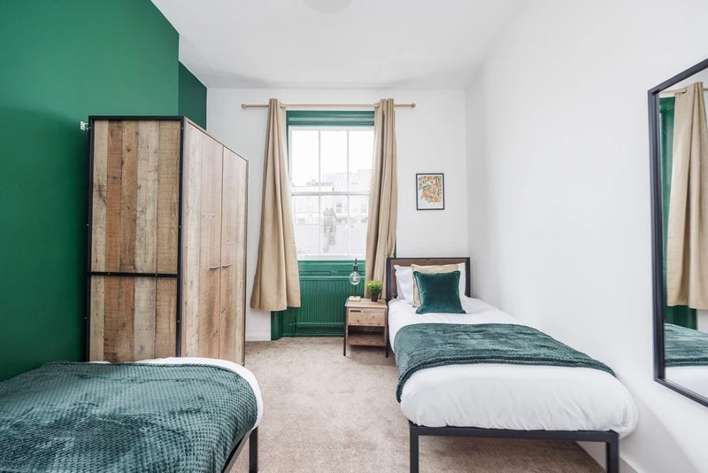 Flat Swinton Street in Greater London