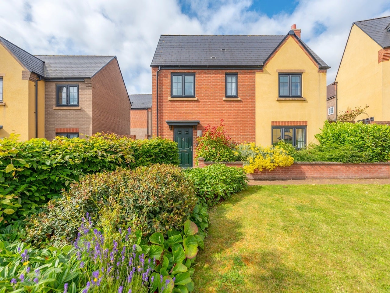 House New Meadow Road in Dawley