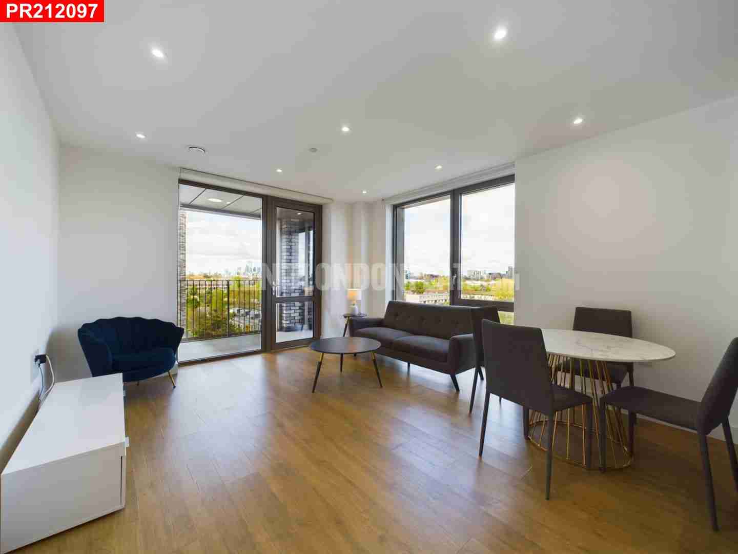 Flat Blair Street in Greater London
