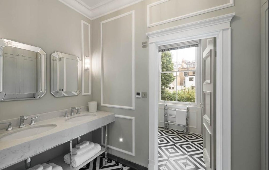 House Gordon Place in Greater London