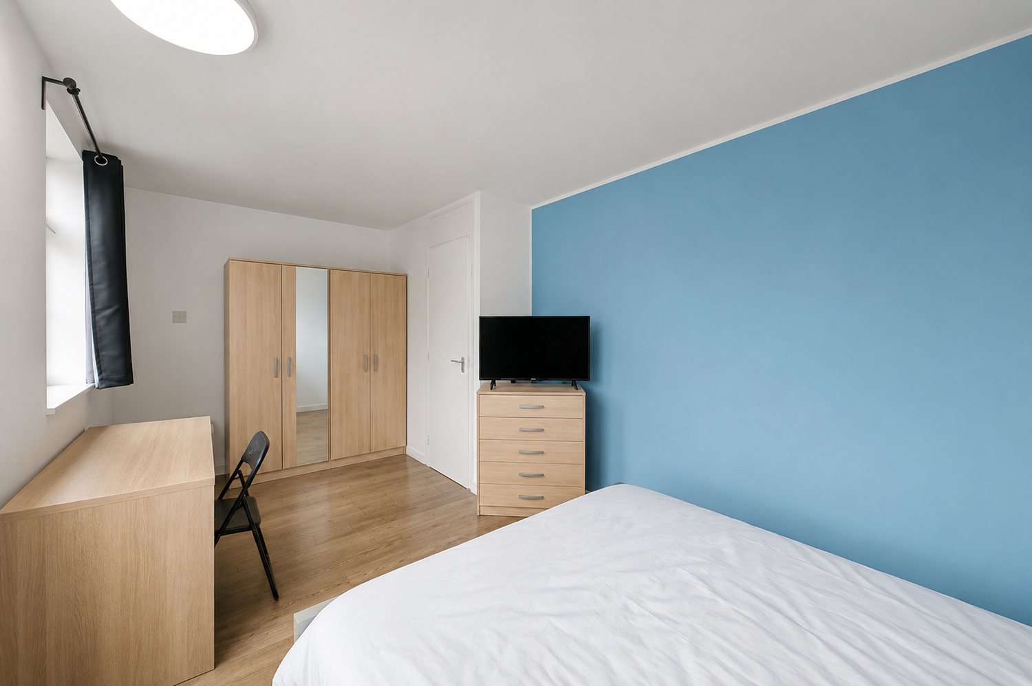 Flat Seyssel Street in Greater London