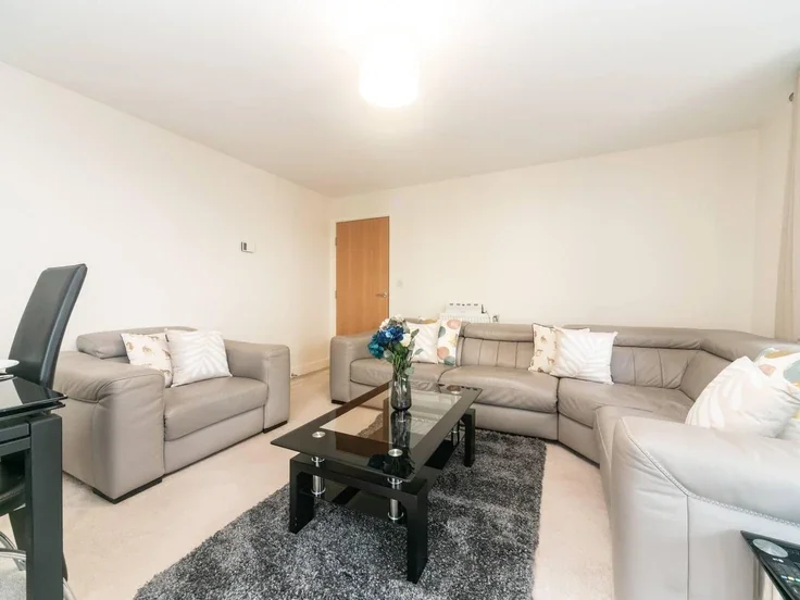 Flat Salk Close in Greater London
