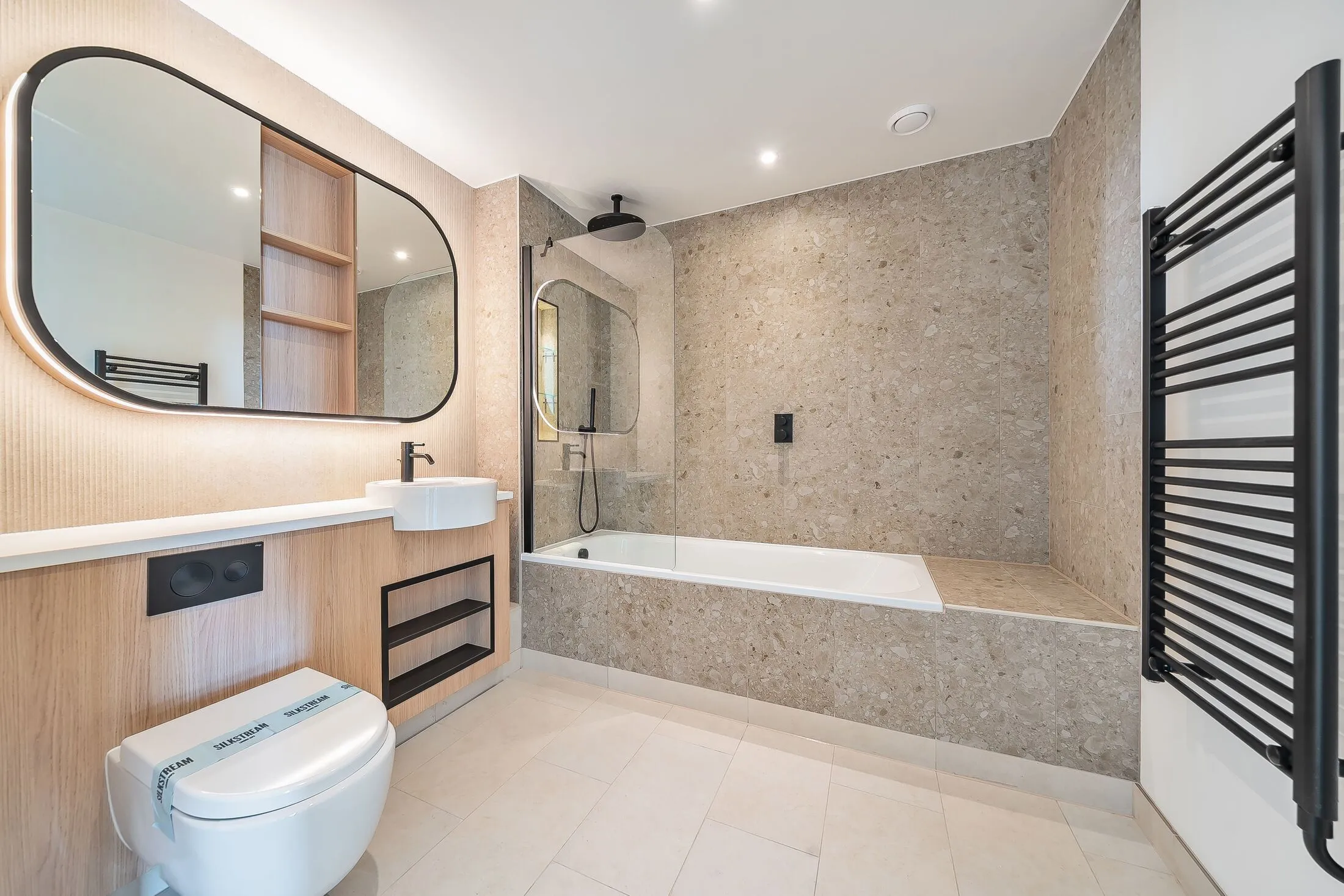 Flat The Hyde in Greater London