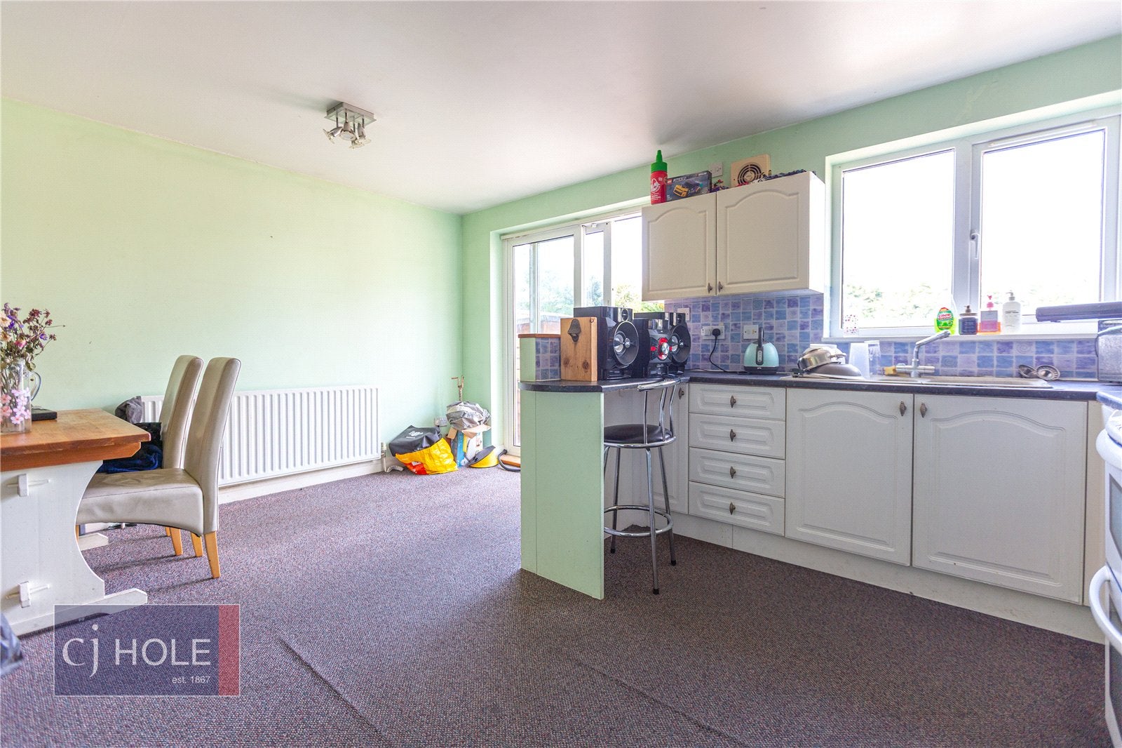 Flat Wades Road in Bristol