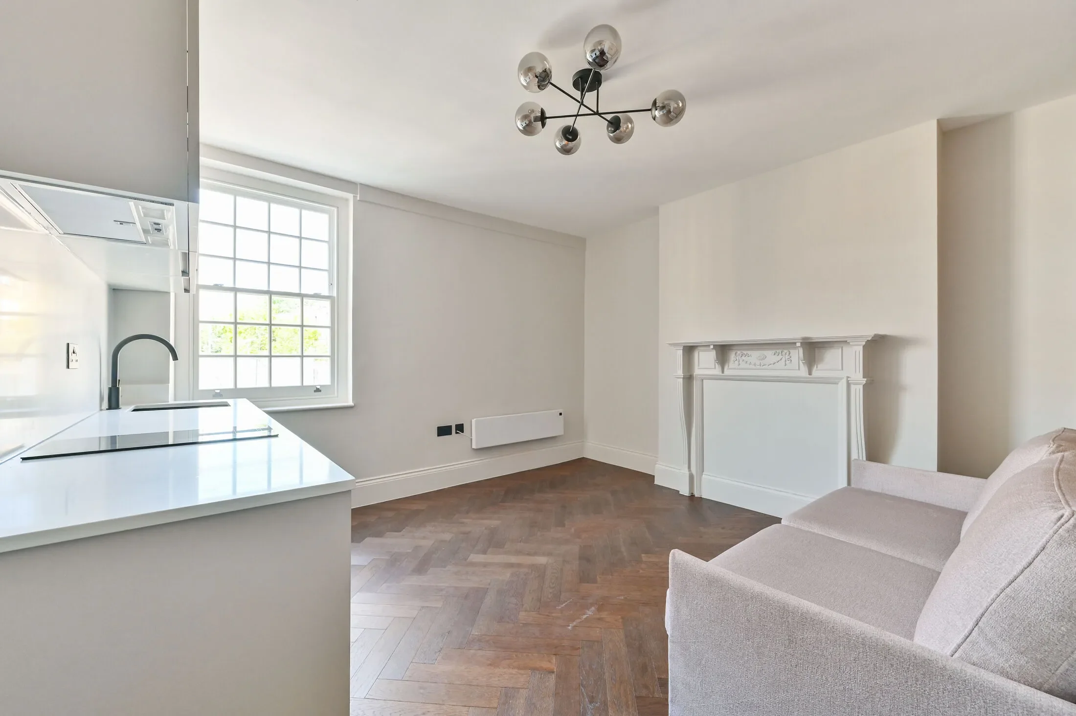 Flat Upper Berkeley Street in City of Westminster