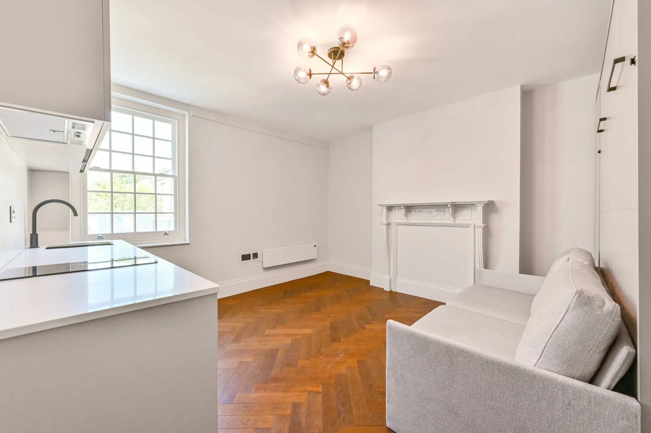 Flat Upper Berkeley Street in City of Westminster