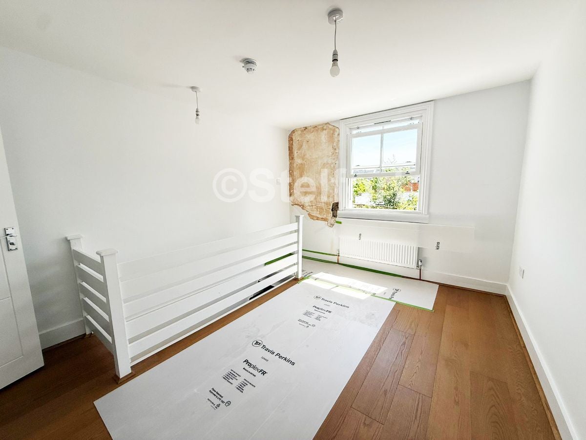 Flat Newick Road in Greater London