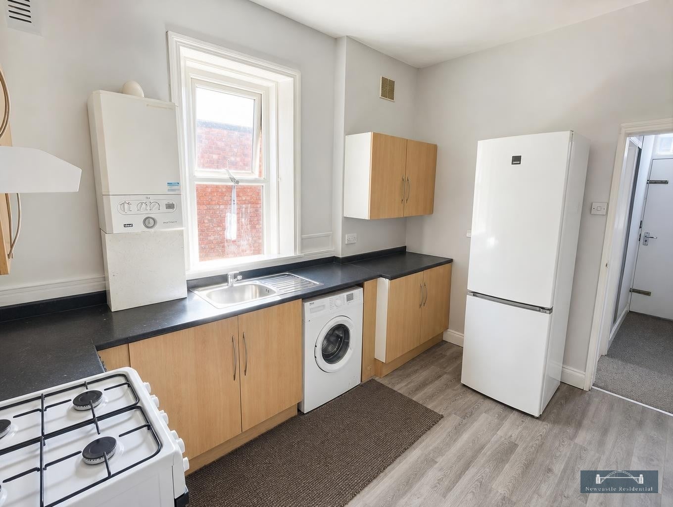 Flat Wingrove Gardens in Newcastle upon Tyne