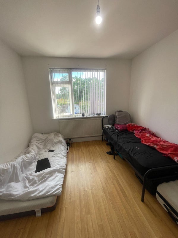 Room Brangbourne Road in Greater London