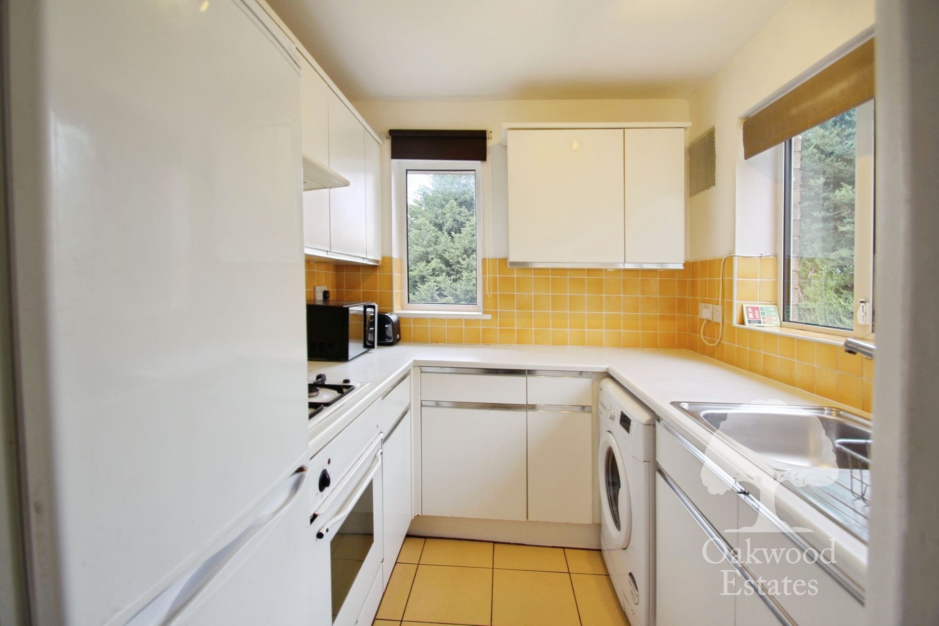 Flat Laurels Road in Iver Heath