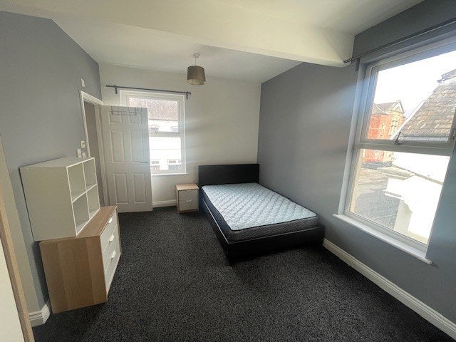 Flat Kirkgate in Wakefield