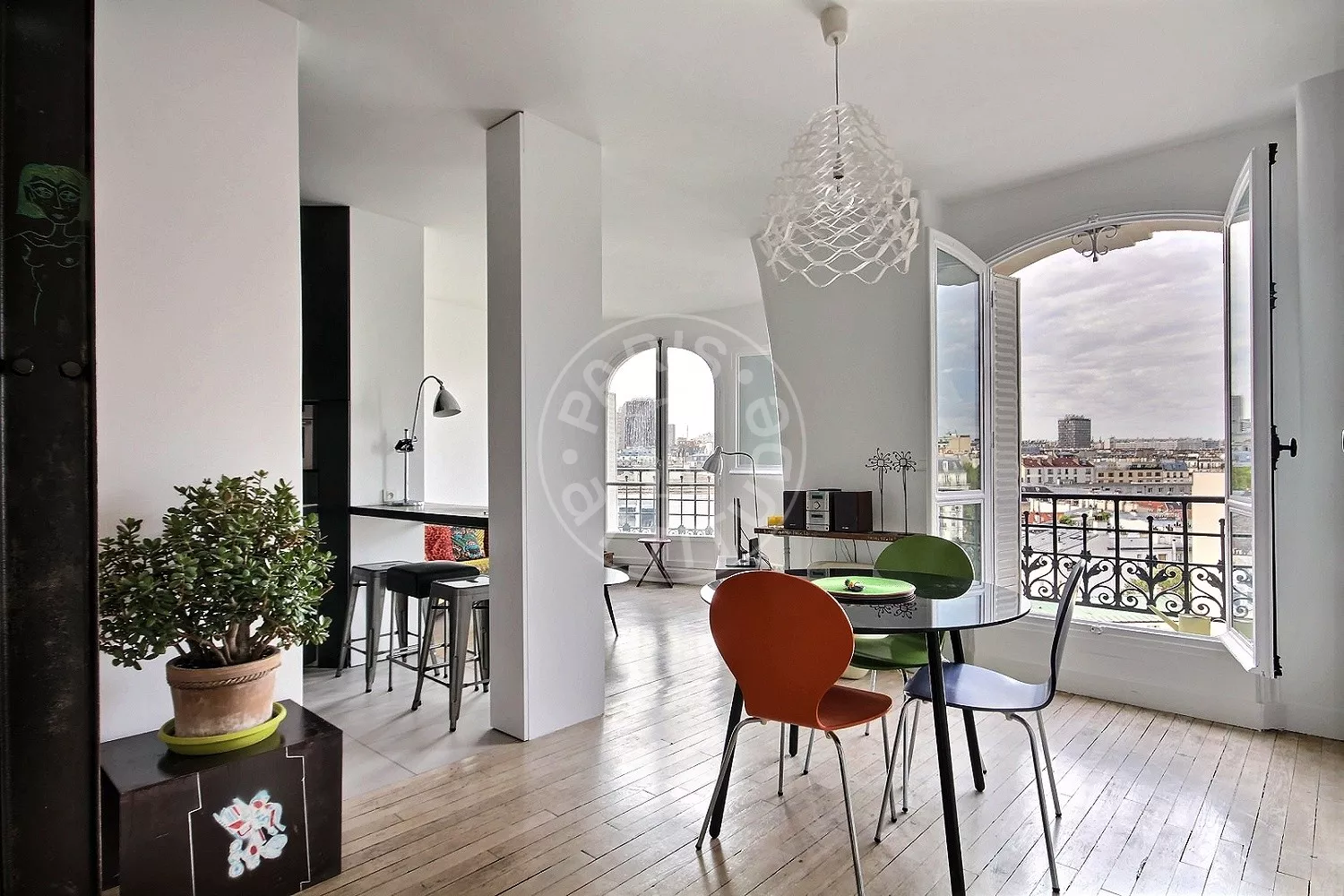 Flat Rue de Mirbel in Paris