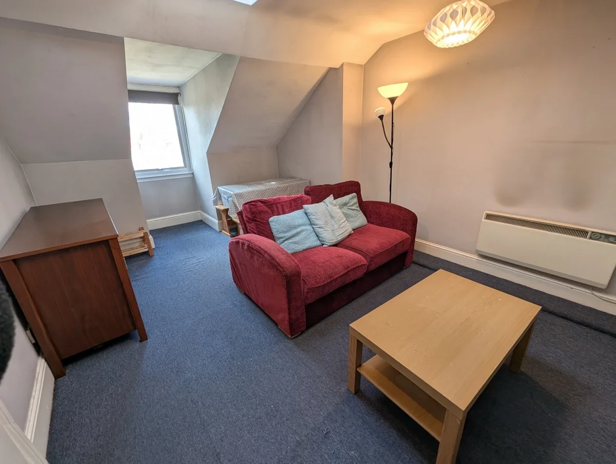 Flat Caledonian Road in Greater London