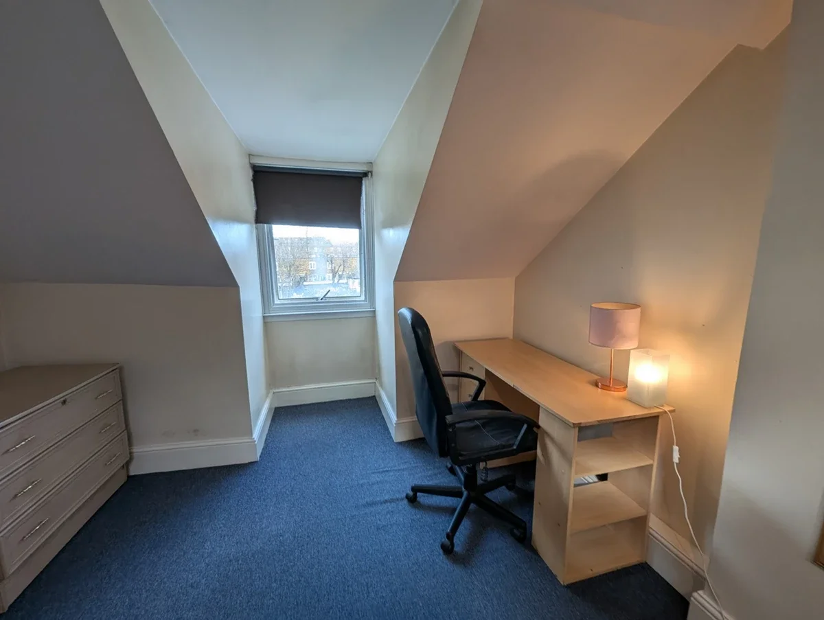 Flat Caledonian Road in Greater London