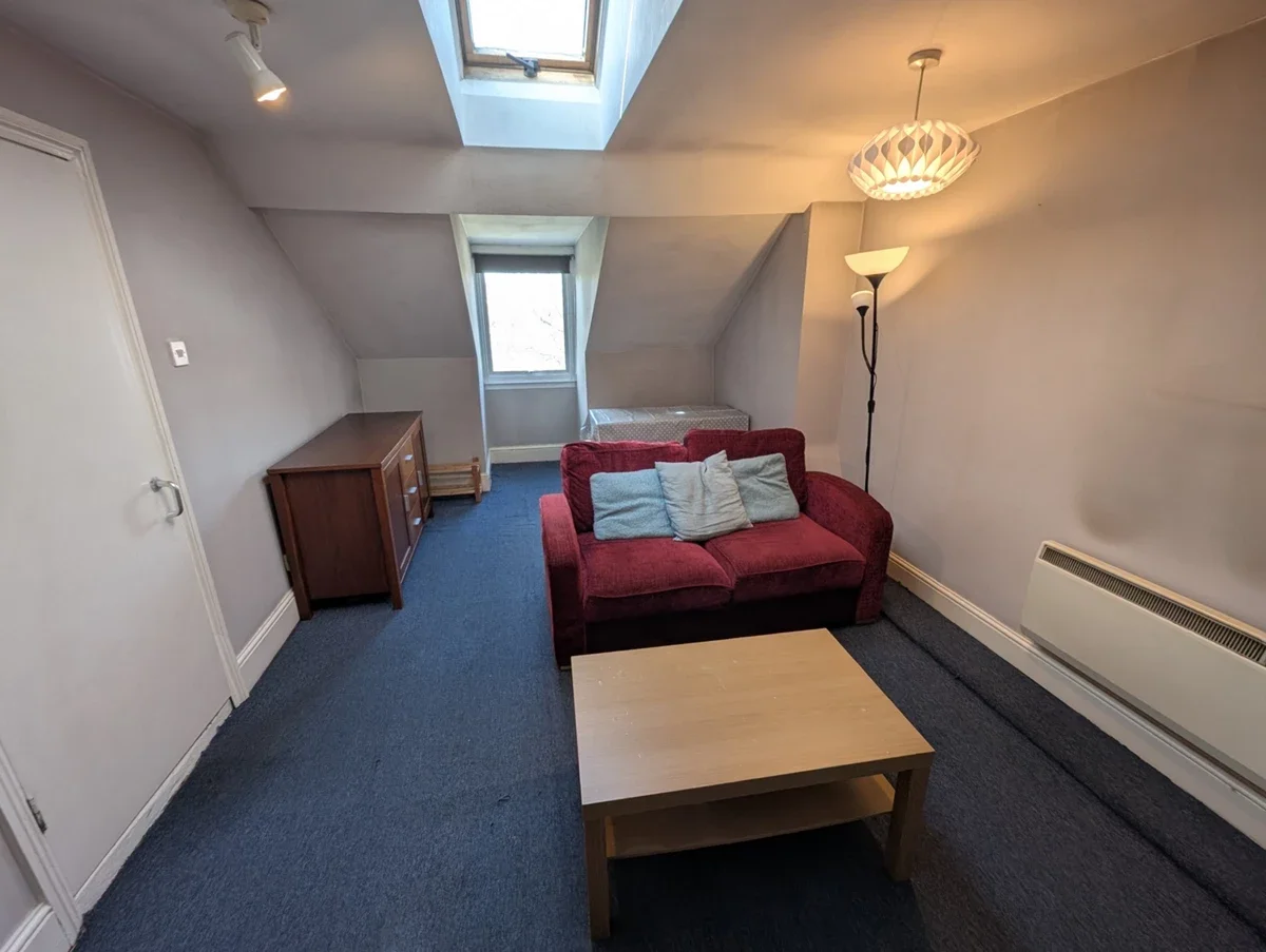 Flat Caledonian Road in Greater London