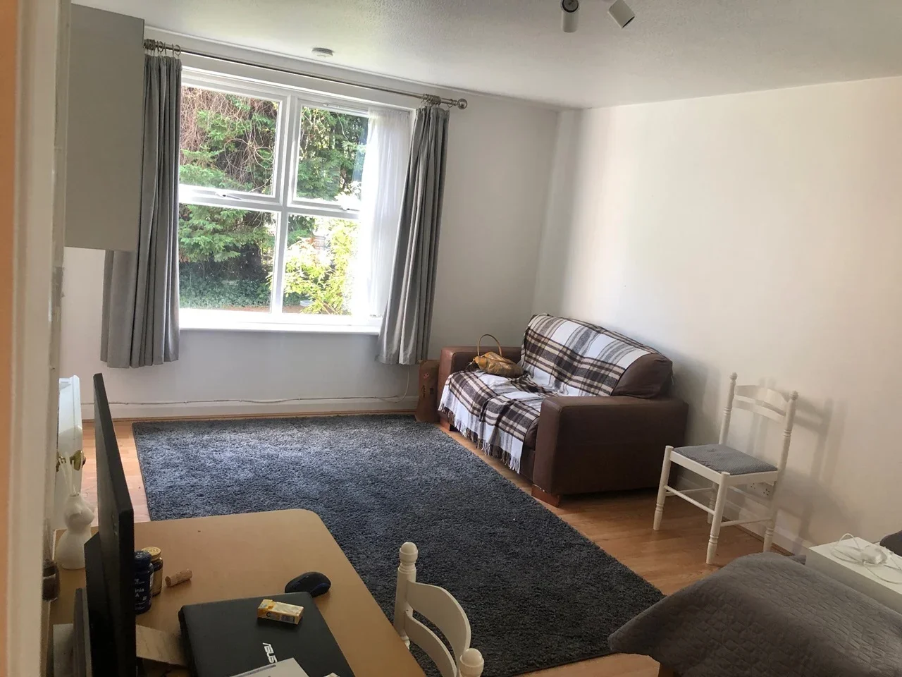 Flat Paxton Road in Greater London