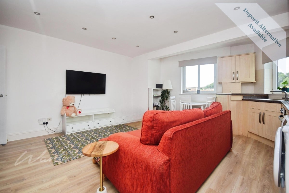 Flat Harvey Street in Folkestone and Hythe District