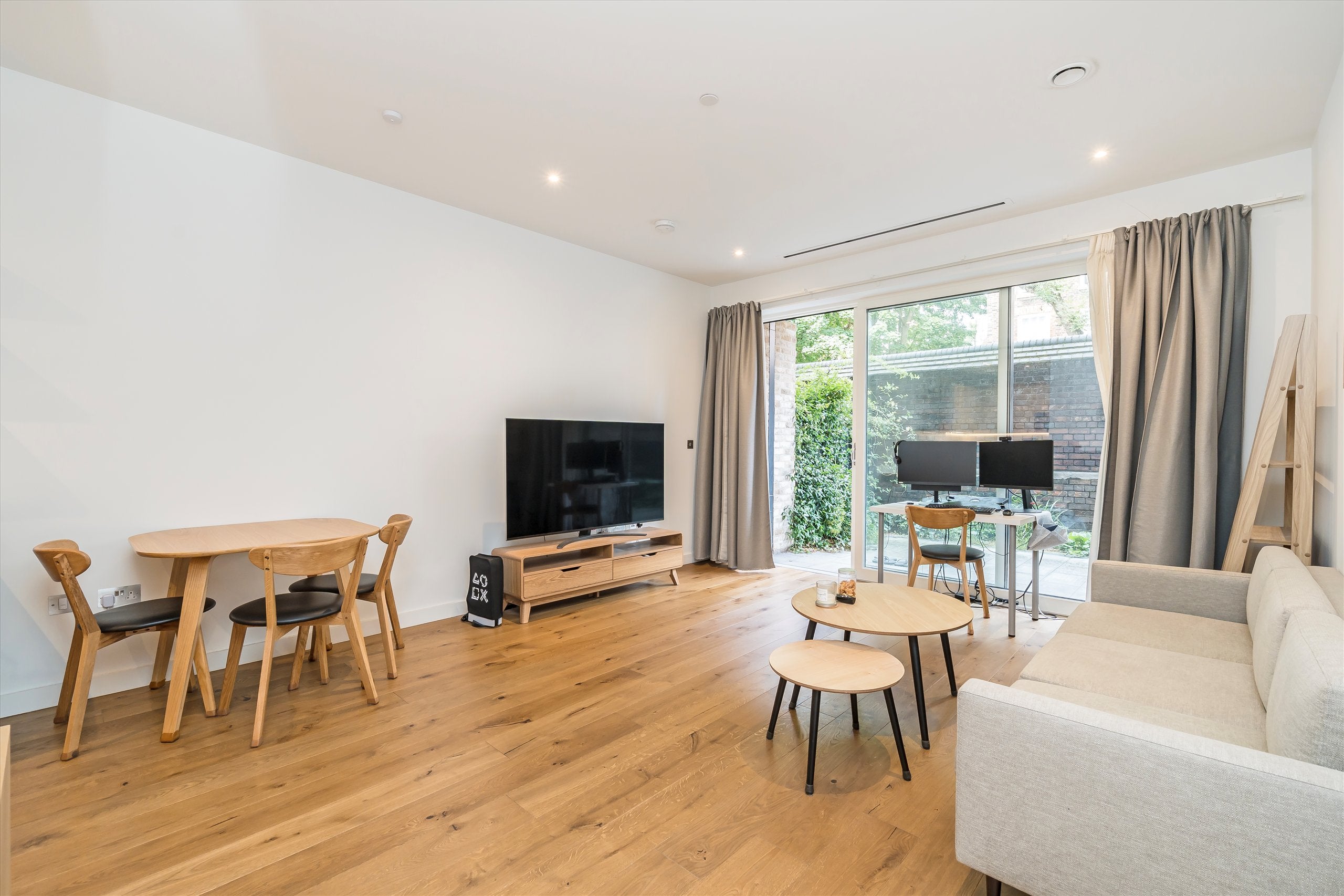 Flat Fisherton Street in City of Westminster