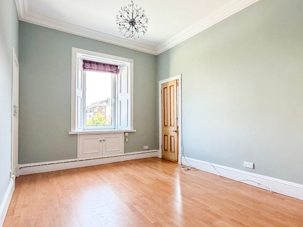 Flat Brunswick Road in City of Edinburgh