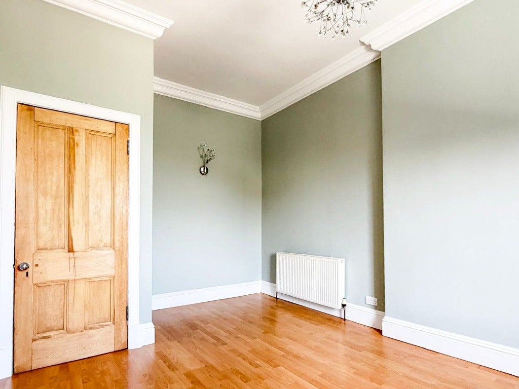 Flat Brunswick Road in City of Edinburgh