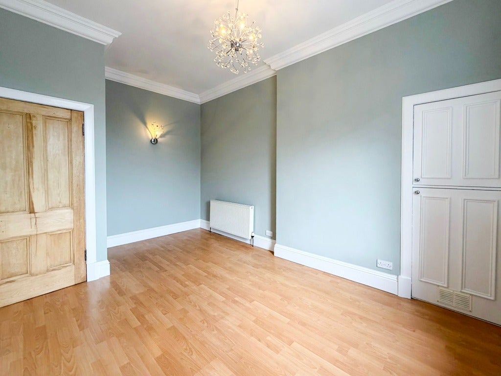 Flat Brunswick Road in City of Edinburgh