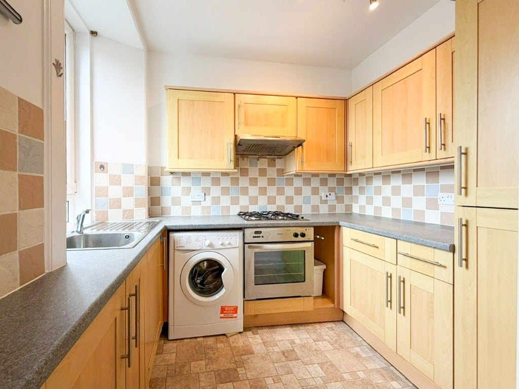 Flat Brunswick Road in City of Edinburgh