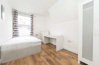 House Kelsall Place in Leeds