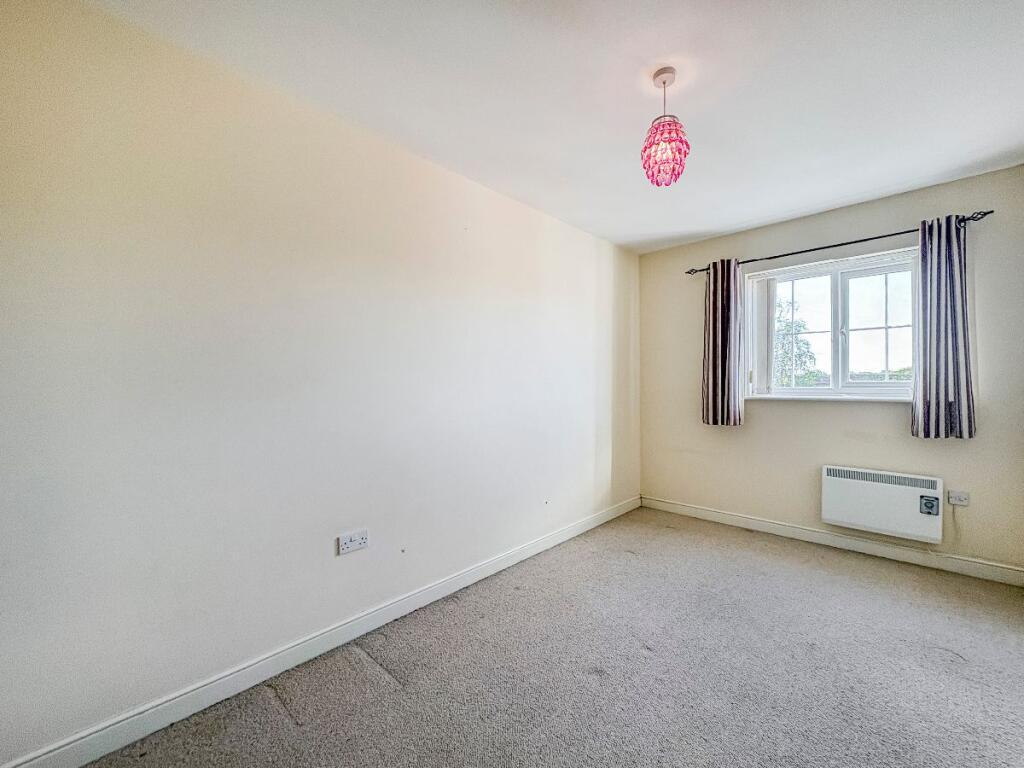 Flat Florence Road in Greater London