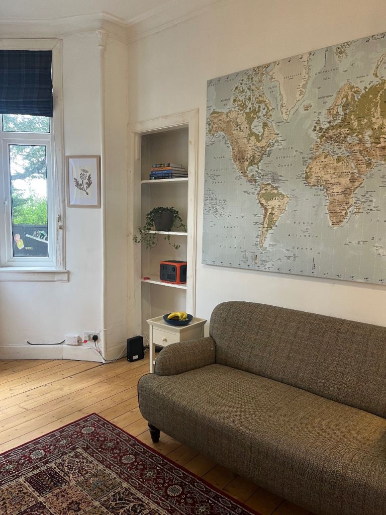 Flat Wishaw Terrace in City of Edinburgh