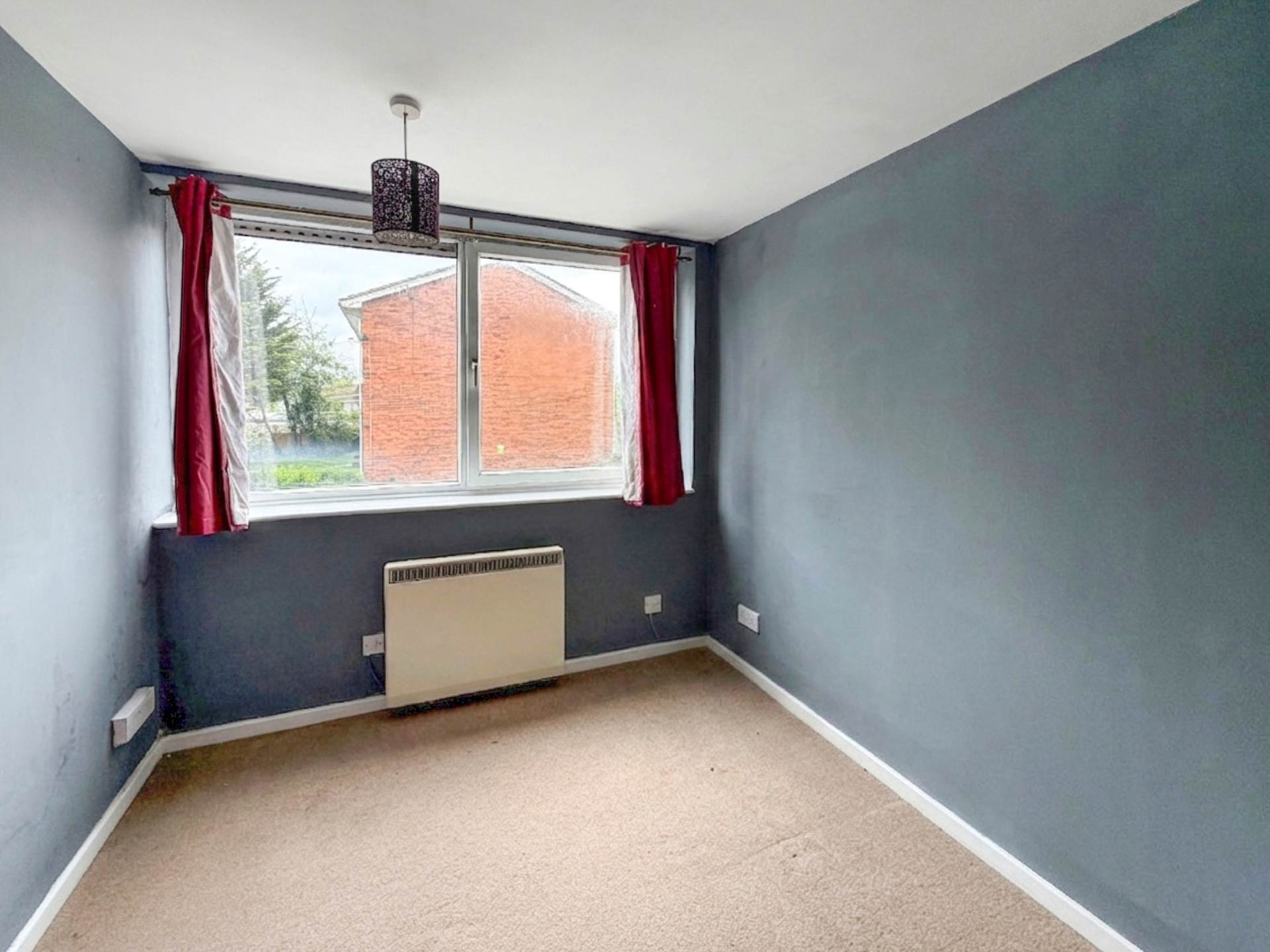 Flat Wendover Road in Aylesbury