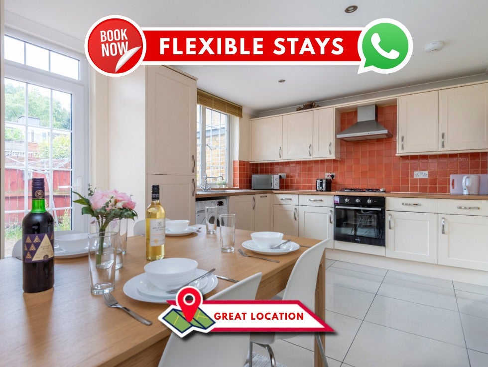 House Redcastle Close in Greater London
