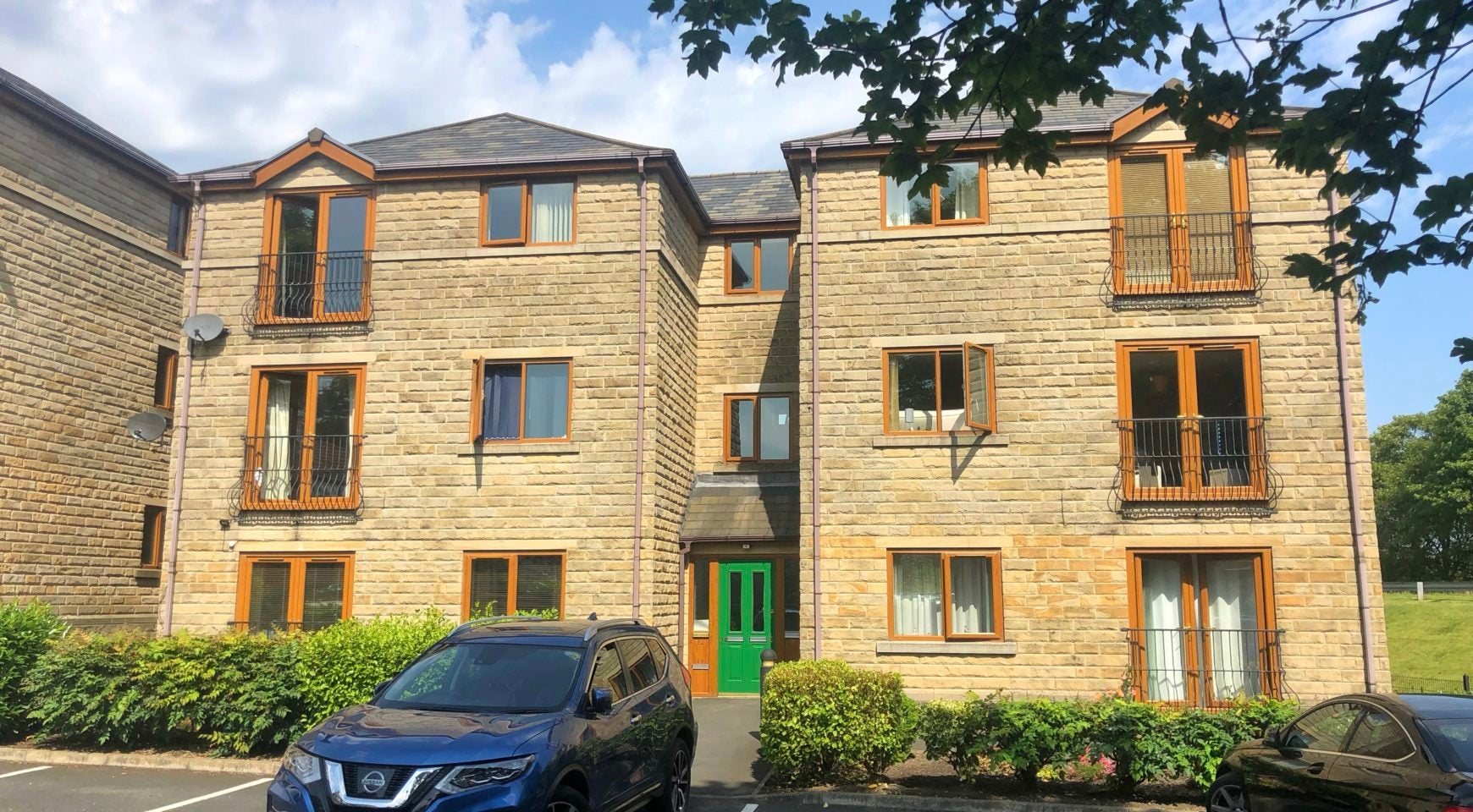 Flat Broadview Court in Rochdale