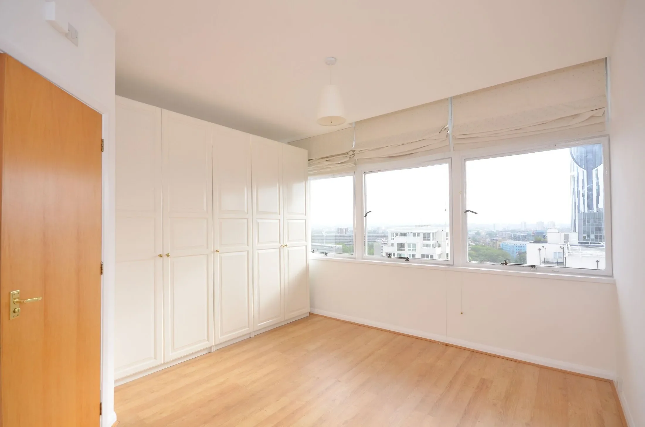 Flat Newington Causeway in Greater London