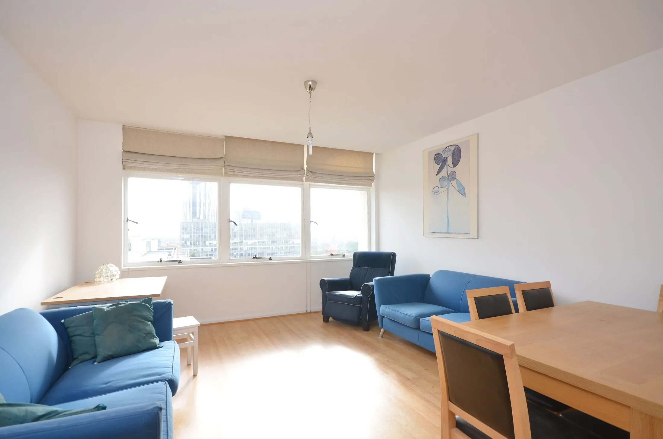 Flat Newington Causeway in Greater London