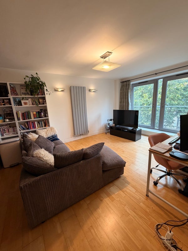 Room Grange Road in Greater London