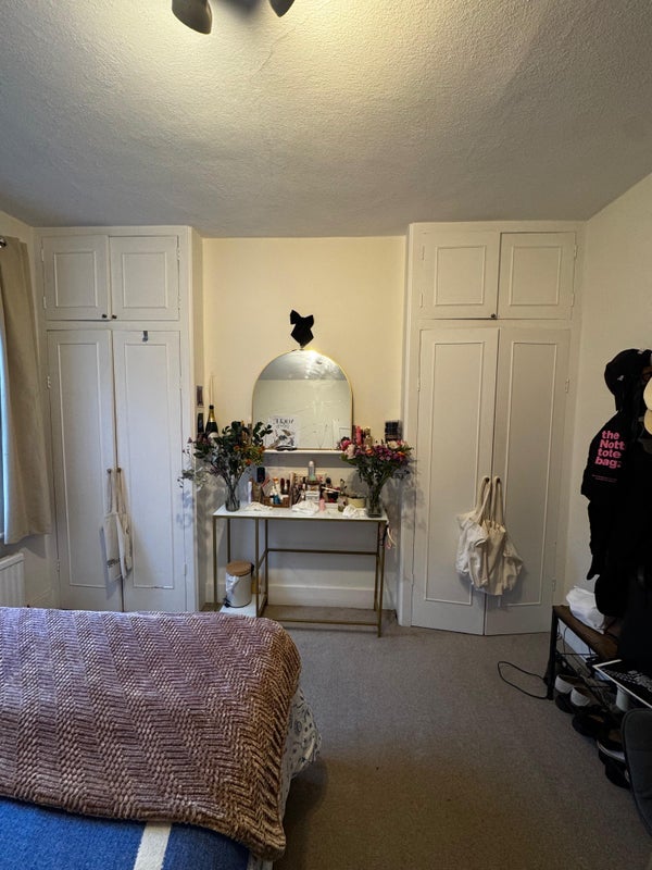 Flat Warriner Gardens in Greater London