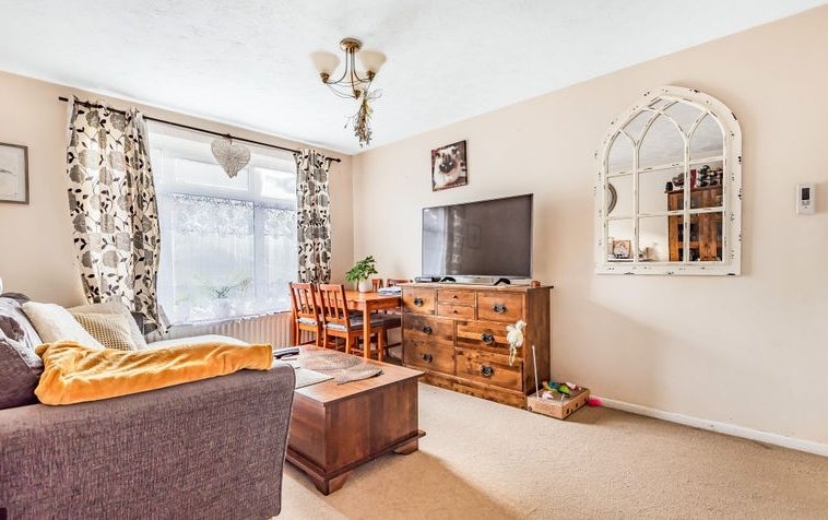 Flat Firmstone Road in Winchester