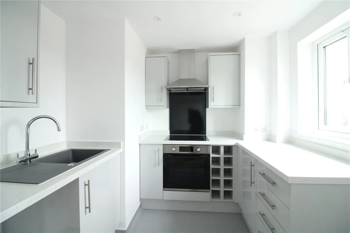 Flat Milton Parade in Havant