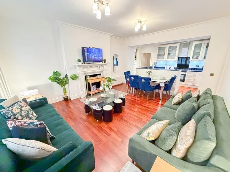 Flat Marylebone Road in City of Westminster