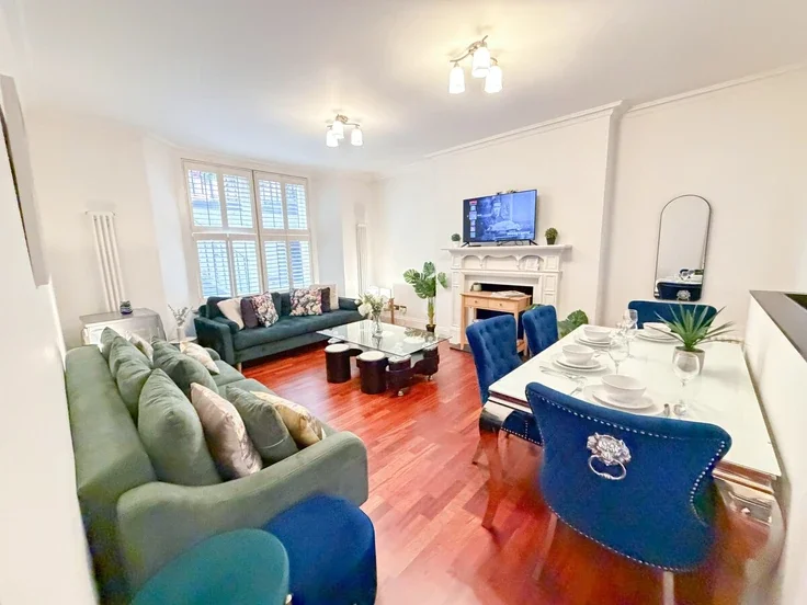 Flat Marylebone Road in City of Westminster