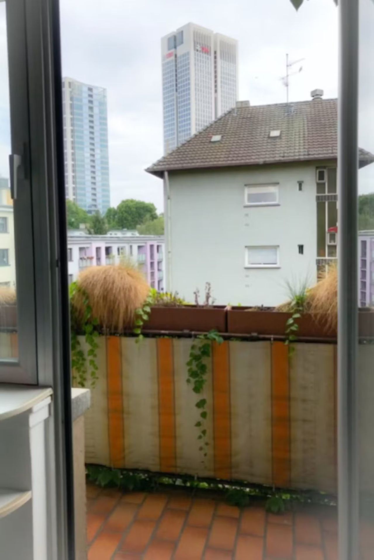 Zimmer Staufenstraße in Frankfurt am Main