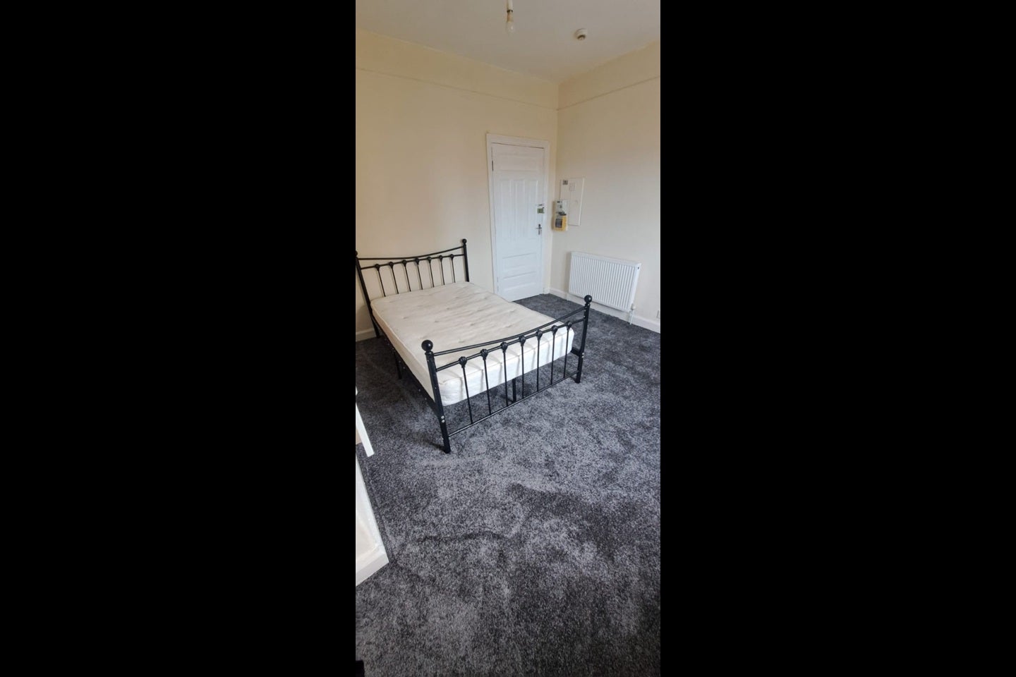 Room Market Square in Flint